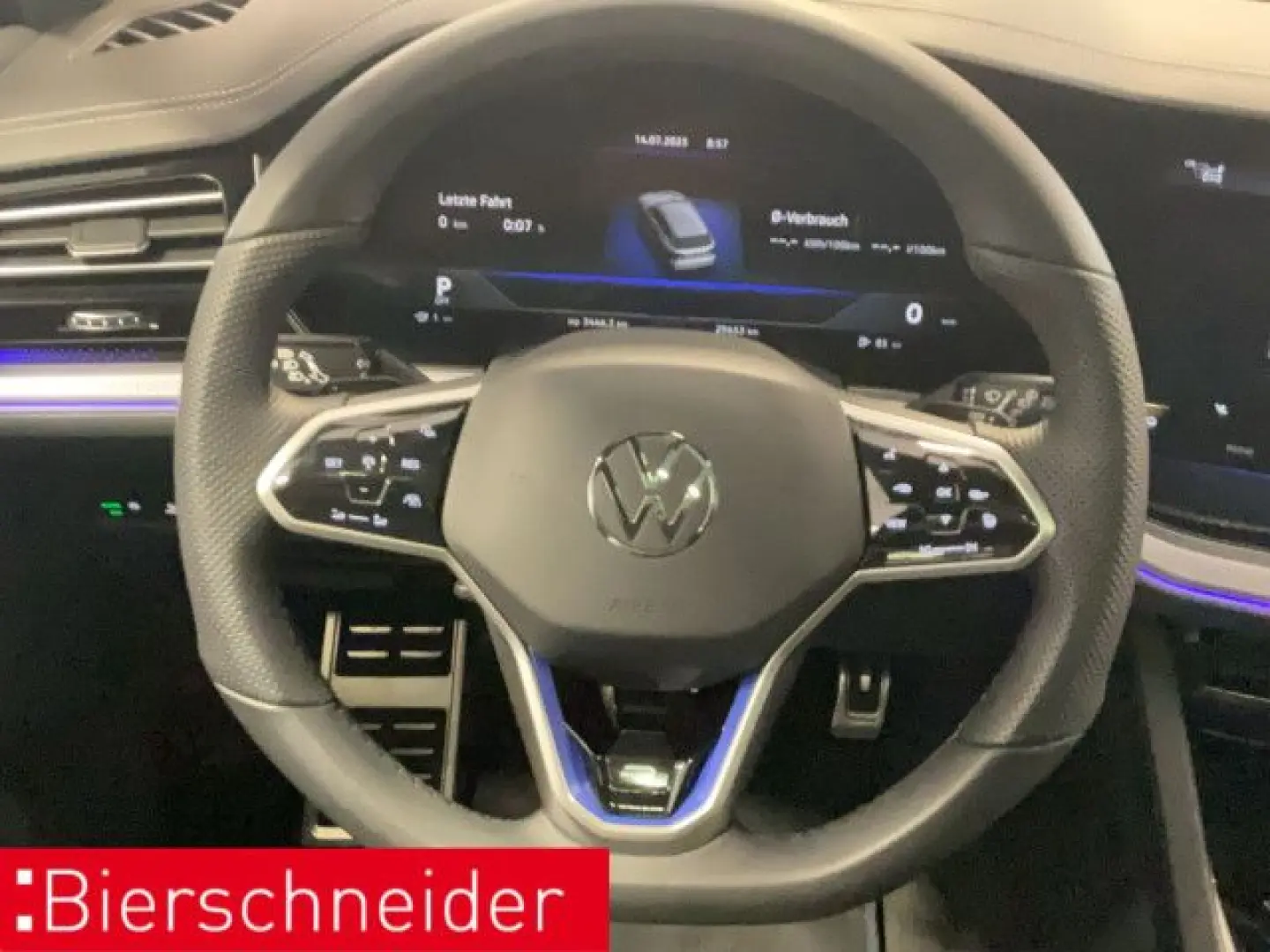 Touareg 3.0 TSI eHybrid R 21 AHK PANO HuD 360