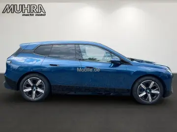 BMW iX xDrive40