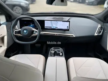 BMW iX xDrive40
