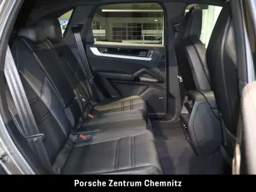 Cayenne E-Hybrid Sportabgas;Luft;BOSE;AHZV