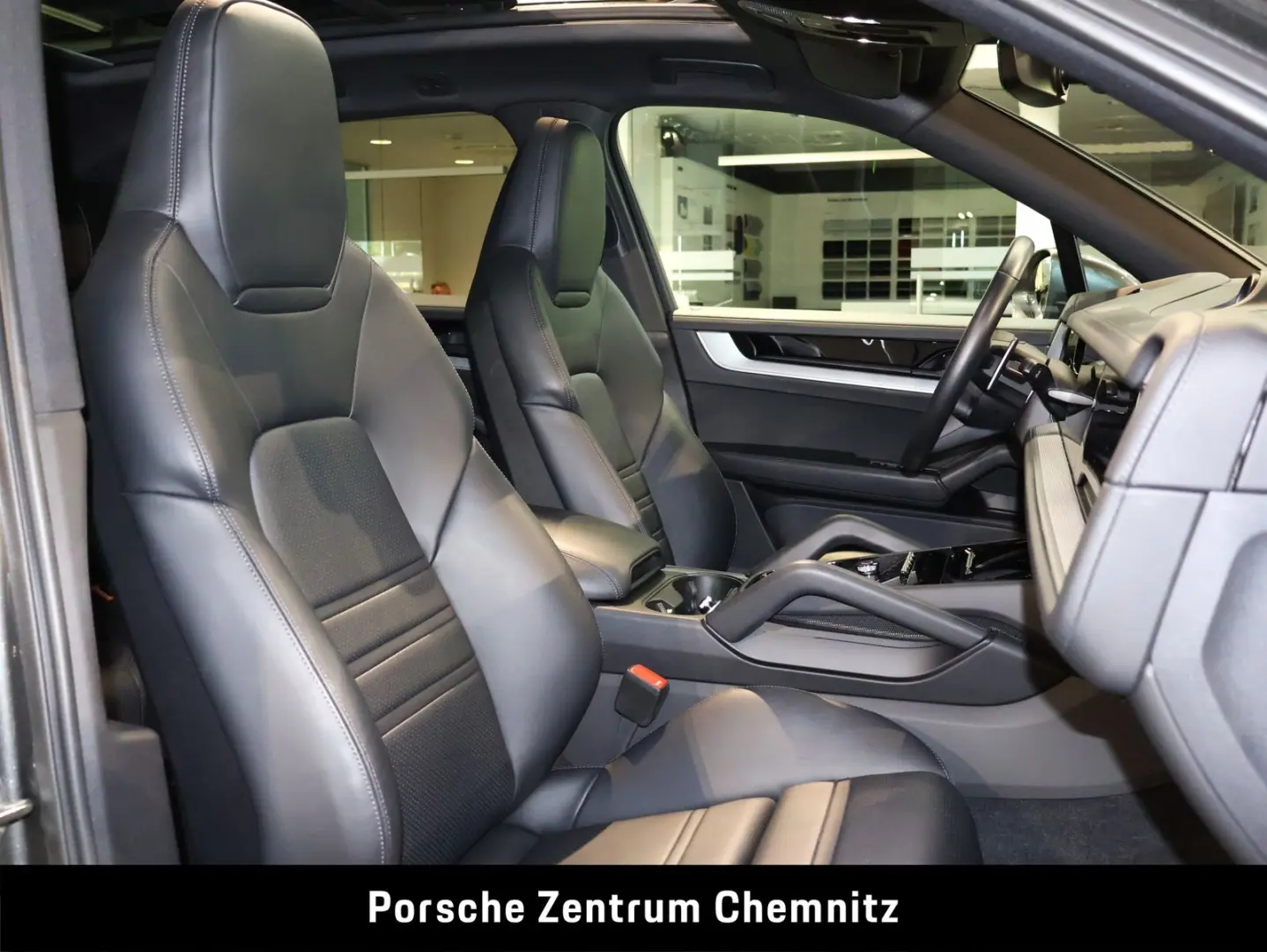 Cayenne E-Hybrid Sportabgas;Luft;BOSE;AHZV