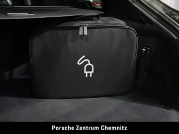 Cayenne E-Hybrid Sportabgas;Luft;BOSE;AHZV