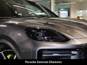 Cayenne E-Hybrid Sportabgas;Luft;BOSE;AHZV