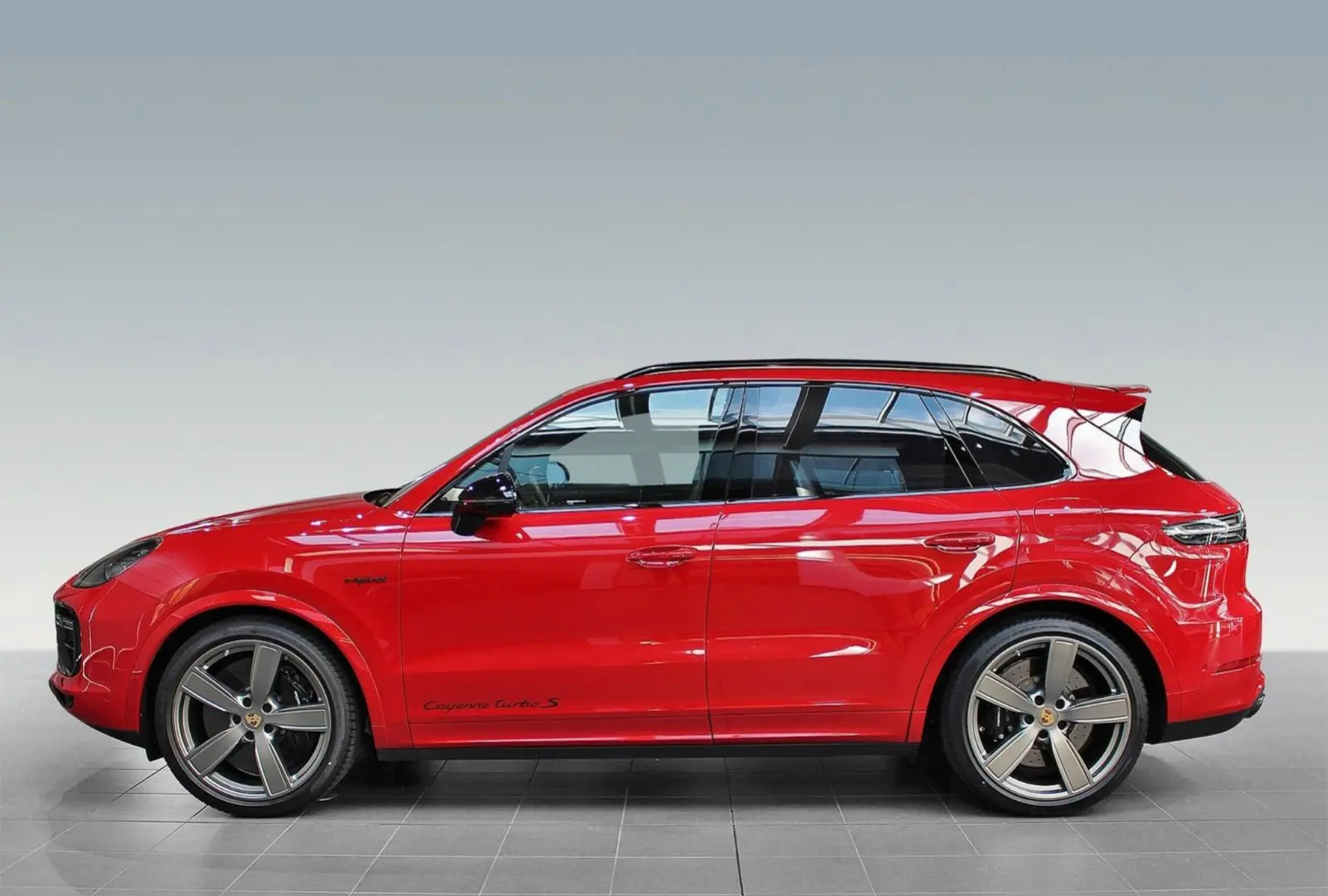 Cayenne Turbo S E-Hybrid Turbo S Full Black&Red 