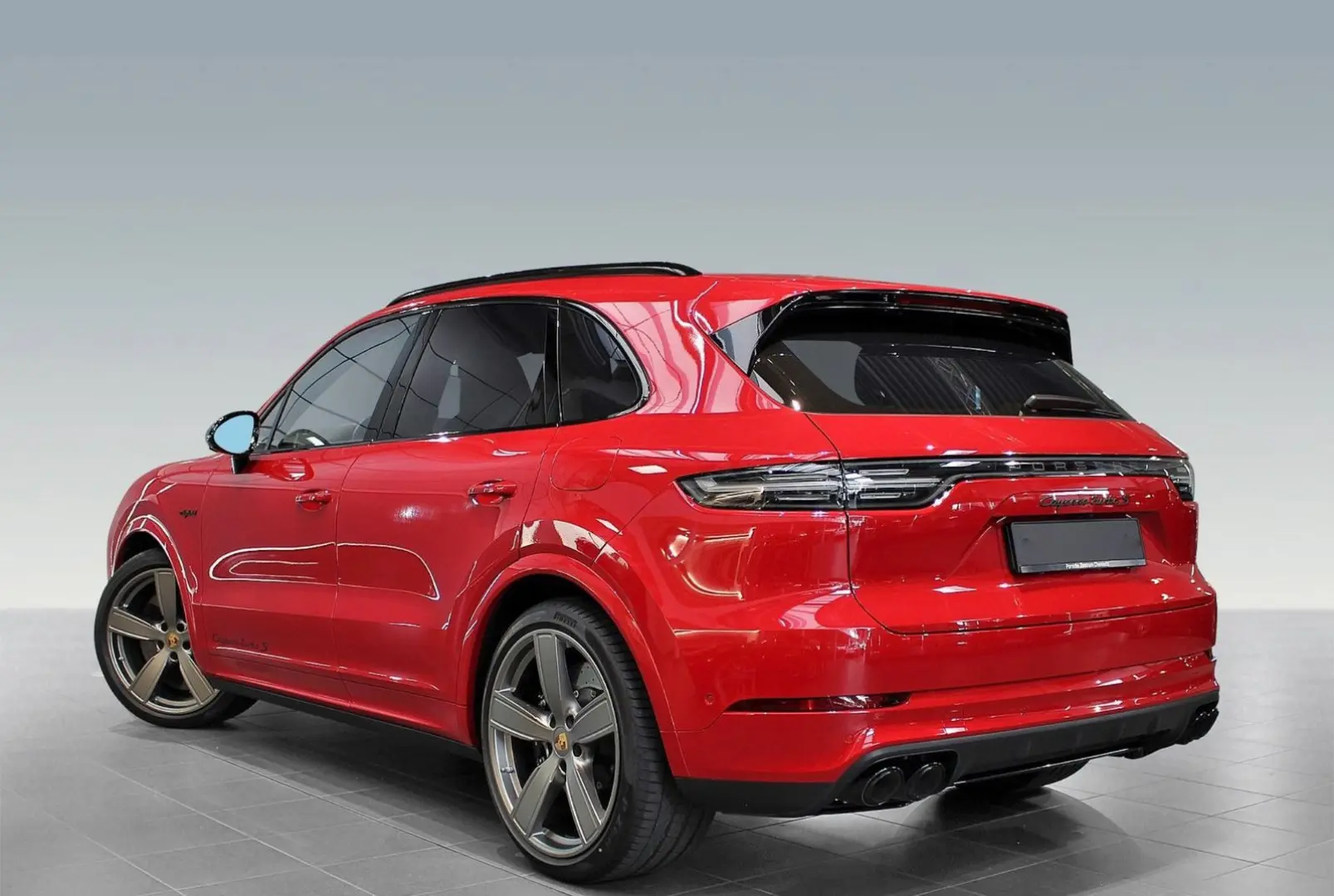 Cayenne Turbo S E-Hybrid Turbo S Full Black&Red 