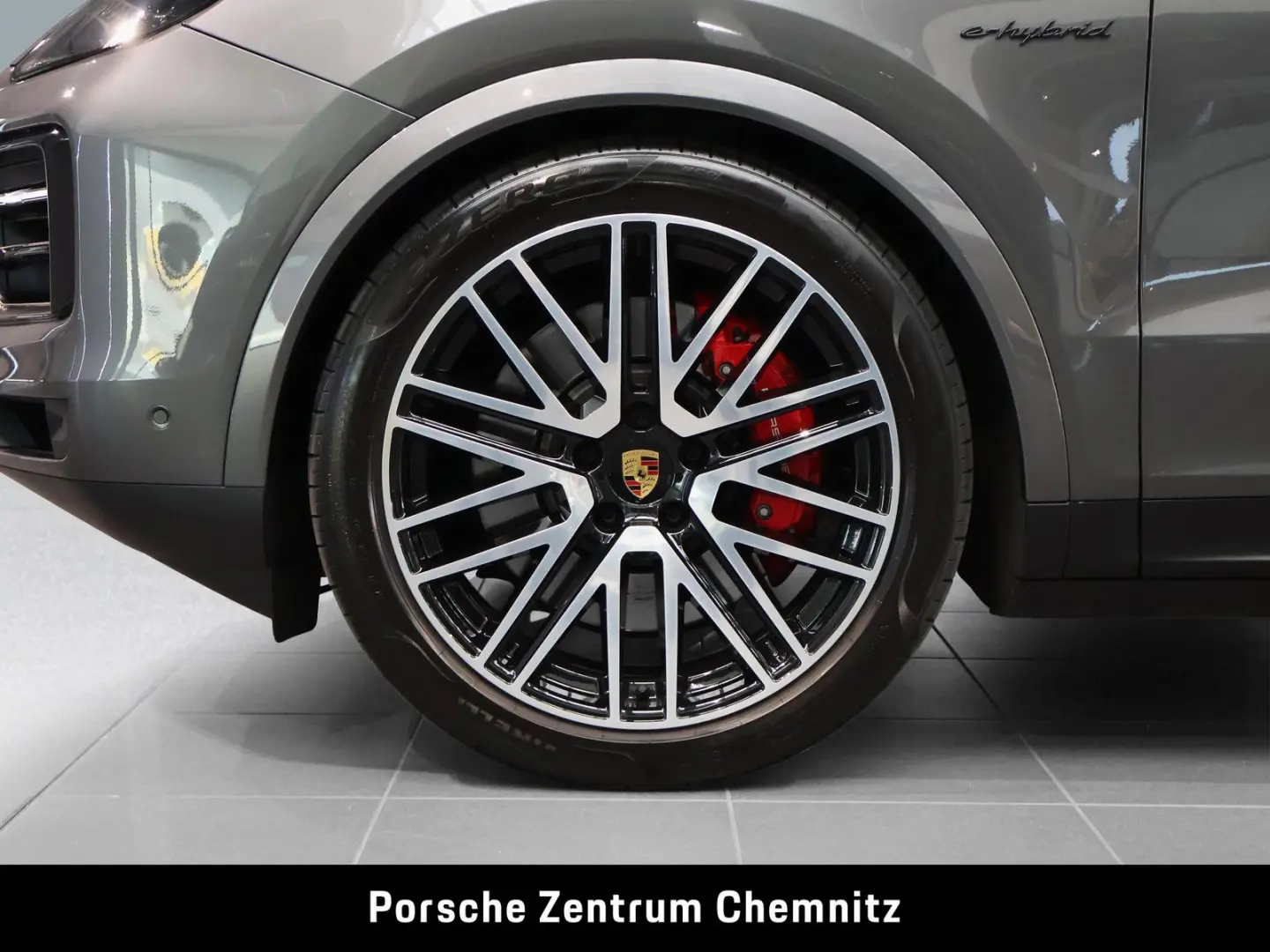 Cayenne S E-Hybrid Sitzbelüft.;BOSE;AHZV;Head-Up