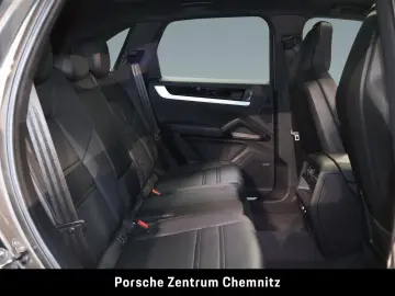 Cayenne S E-Hybrid Sitzbelüft.;BOSE;AHZV;Head-Up