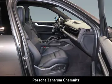 Cayenne S E-Hybrid Sitzbelüft.;BOSE;AHZV;Head-Up
