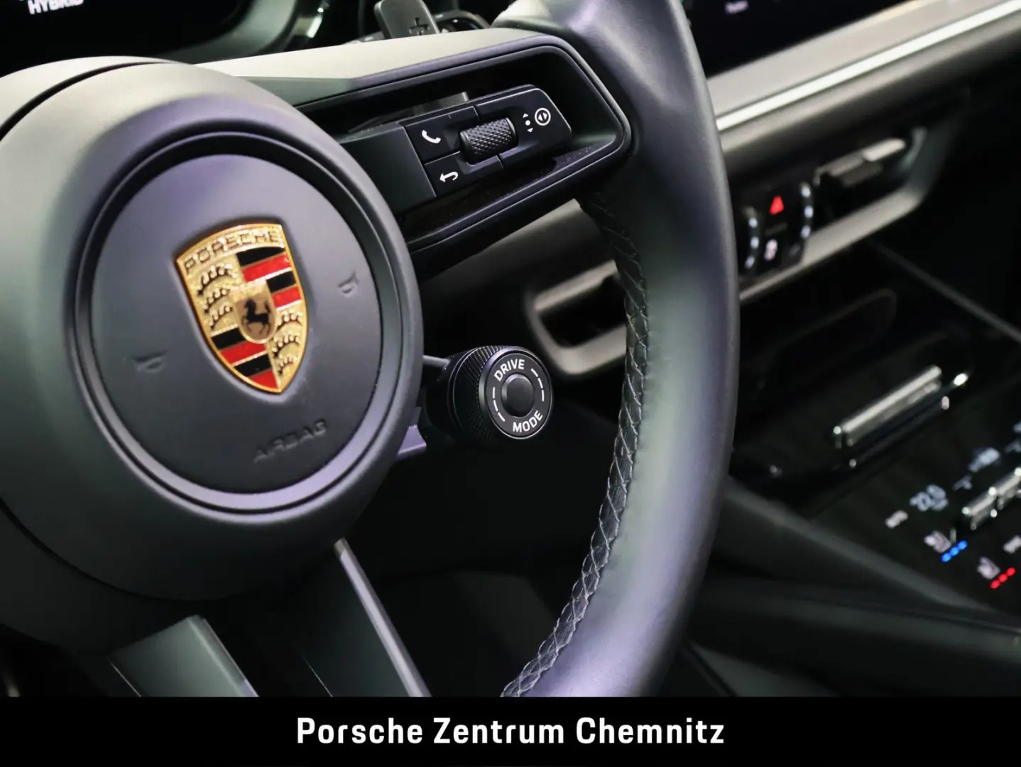 Cayenne S E-Hybrid Sitzbelüft.;BOSE;AHZV;Head-Up