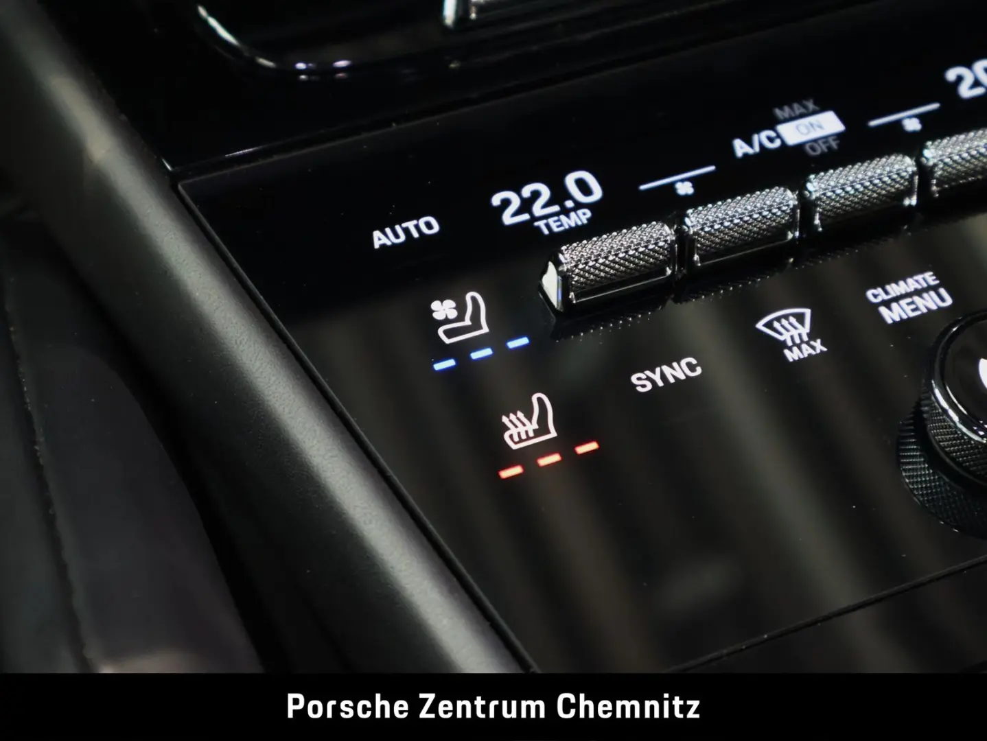 Cayenne S E-Hybrid Sitzbelüft.;BOSE;AHZV;Head-Up