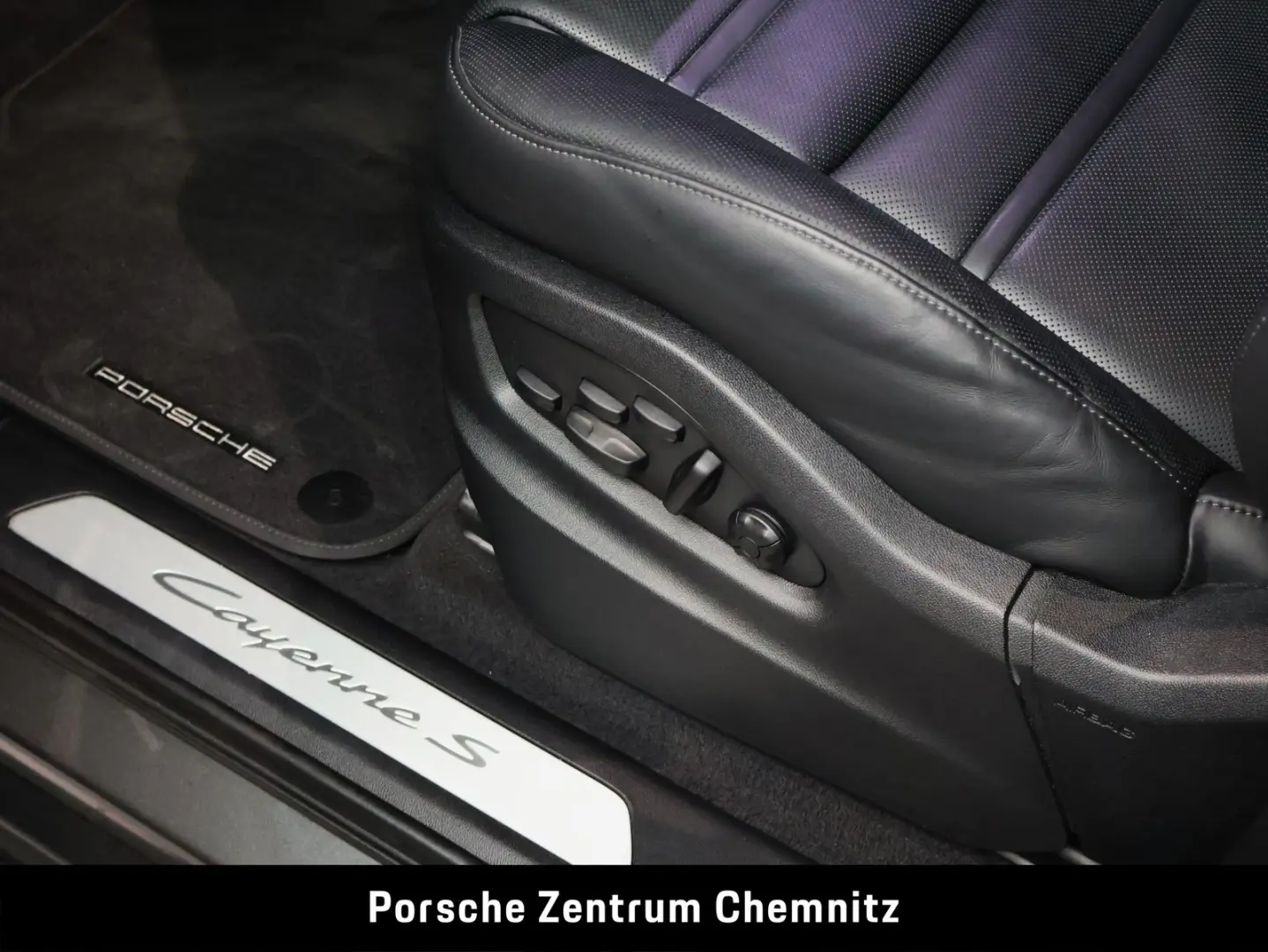 Cayenne S E-Hybrid Sitzbelüft.;BOSE;AHZV;Head-Up