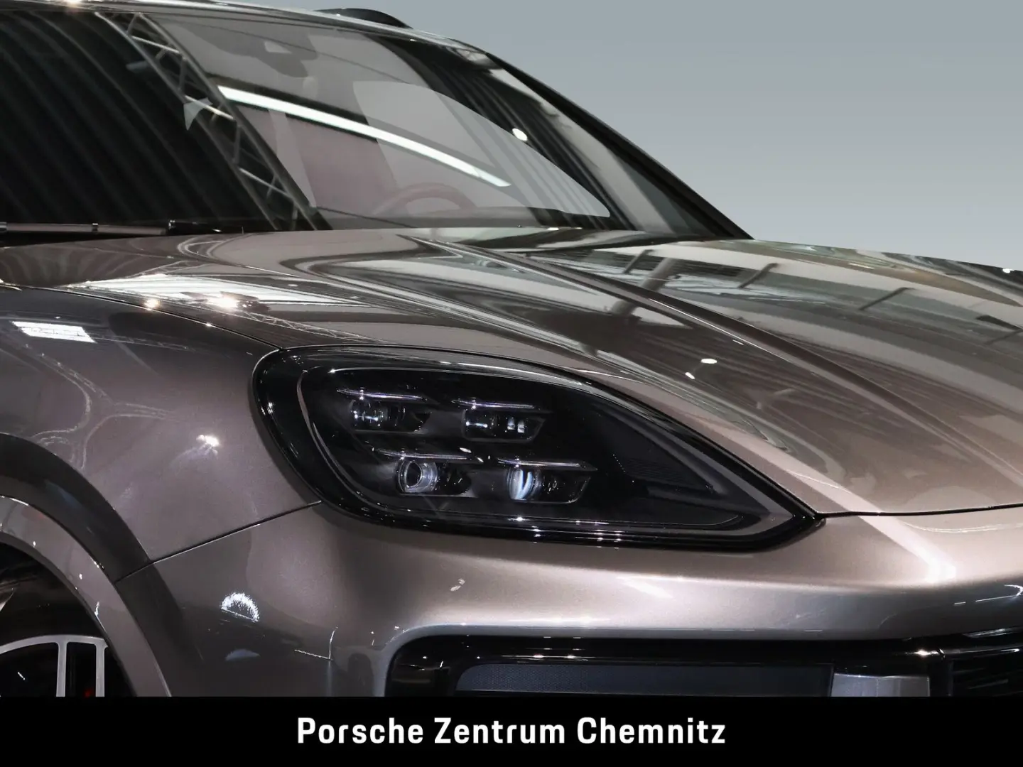 Cayenne S E-Hybrid Sitzbelüft.;BOSE;AHZV;Head-Up