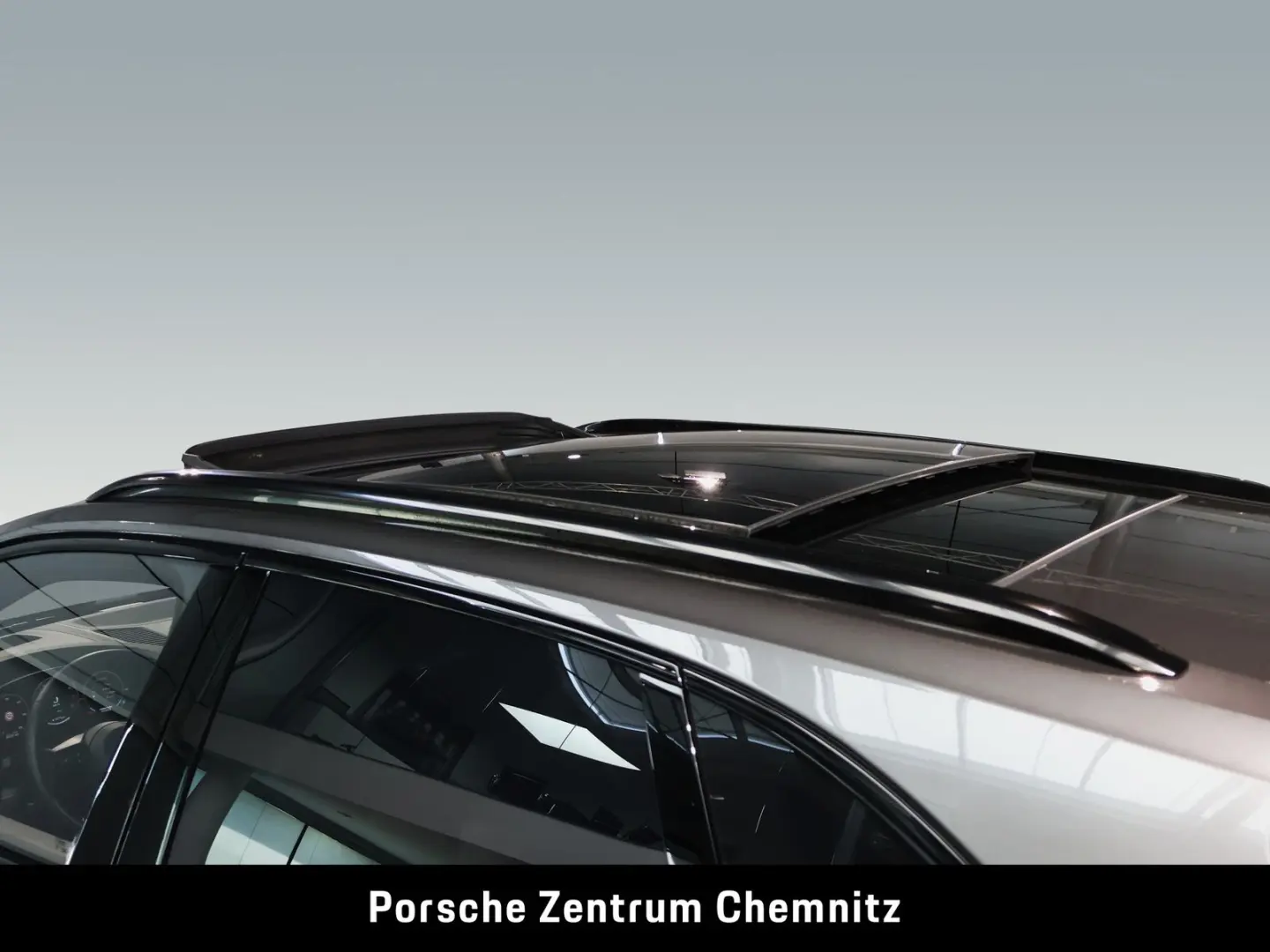 Cayenne S E-Hybrid Sitzbelüft.;BOSE;AHZV;Head-Up
