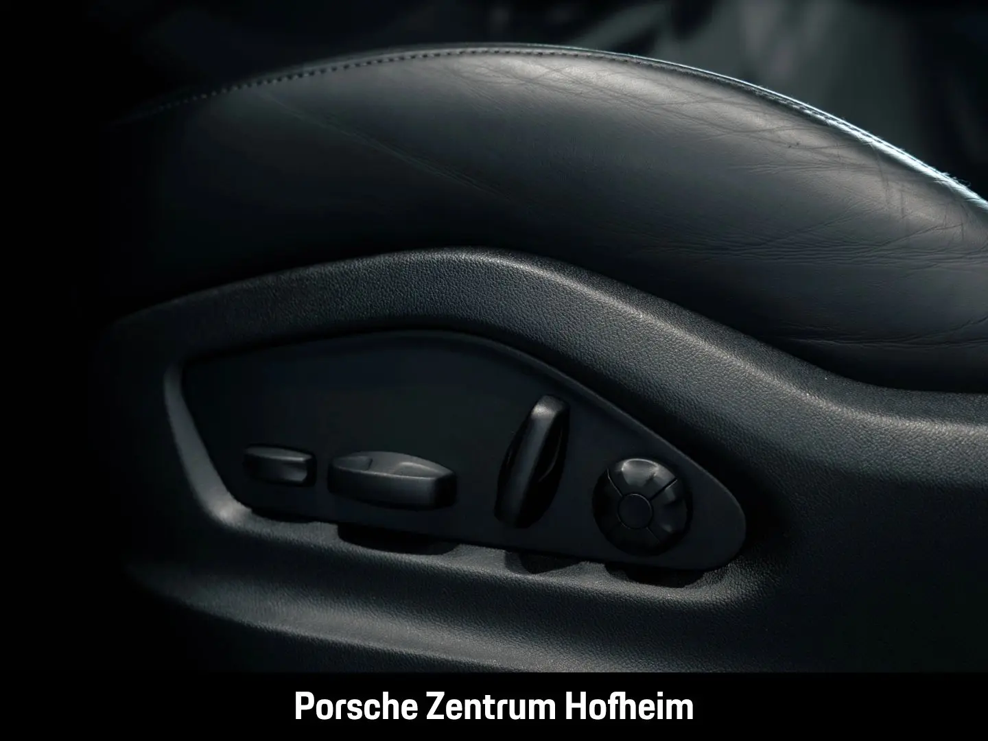 Cayenne Turbo E-Hybrid Coupe Burmester Panorama