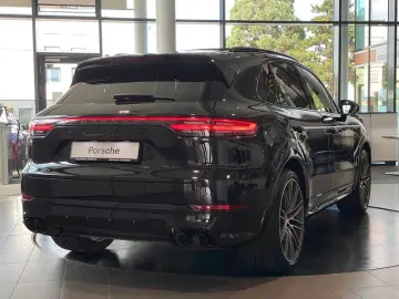 Cayenne Turbo SportDesign Sbel Carbon InnoD. AHK