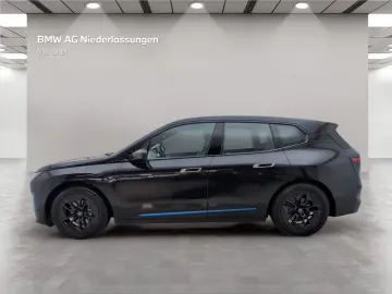 iX xDrive40 Kamera Pano.Dach Sky Drive&Park Assi