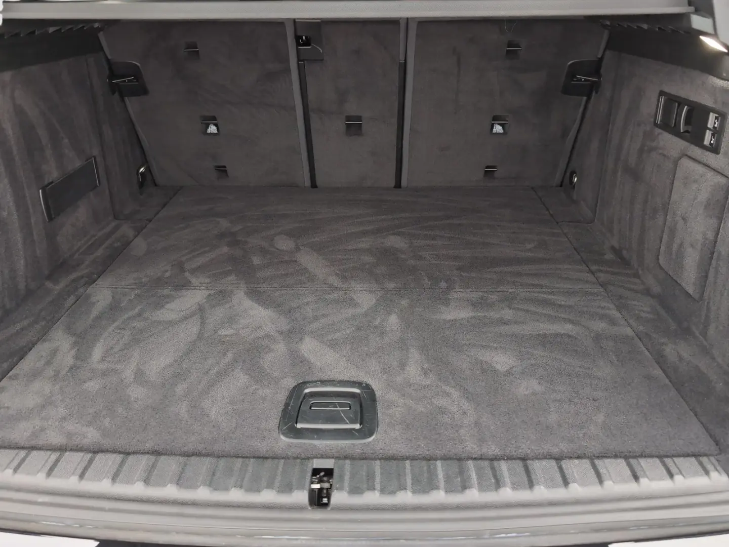 iX xDrive40 Kamera Pano.Dach Sky Drive&Park Assi