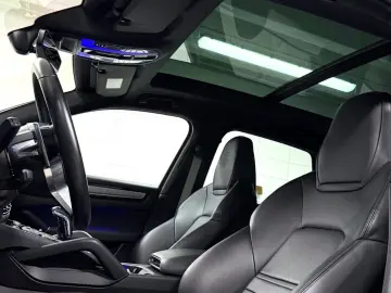 Cayenne E-Hybrid Platinum Edition