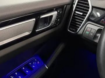 Cayenne E-Hybrid Platinum Edition