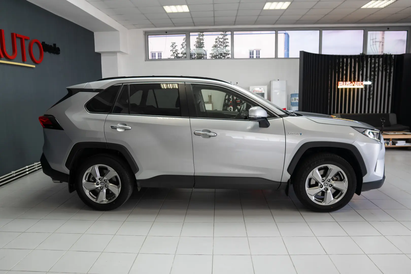 Toyota RAV 4, Hibrid, 4x4, LED, Piele, Camera