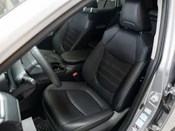 Toyota RAV 4, Hibrid, 4x4, LED, Piele, Camera