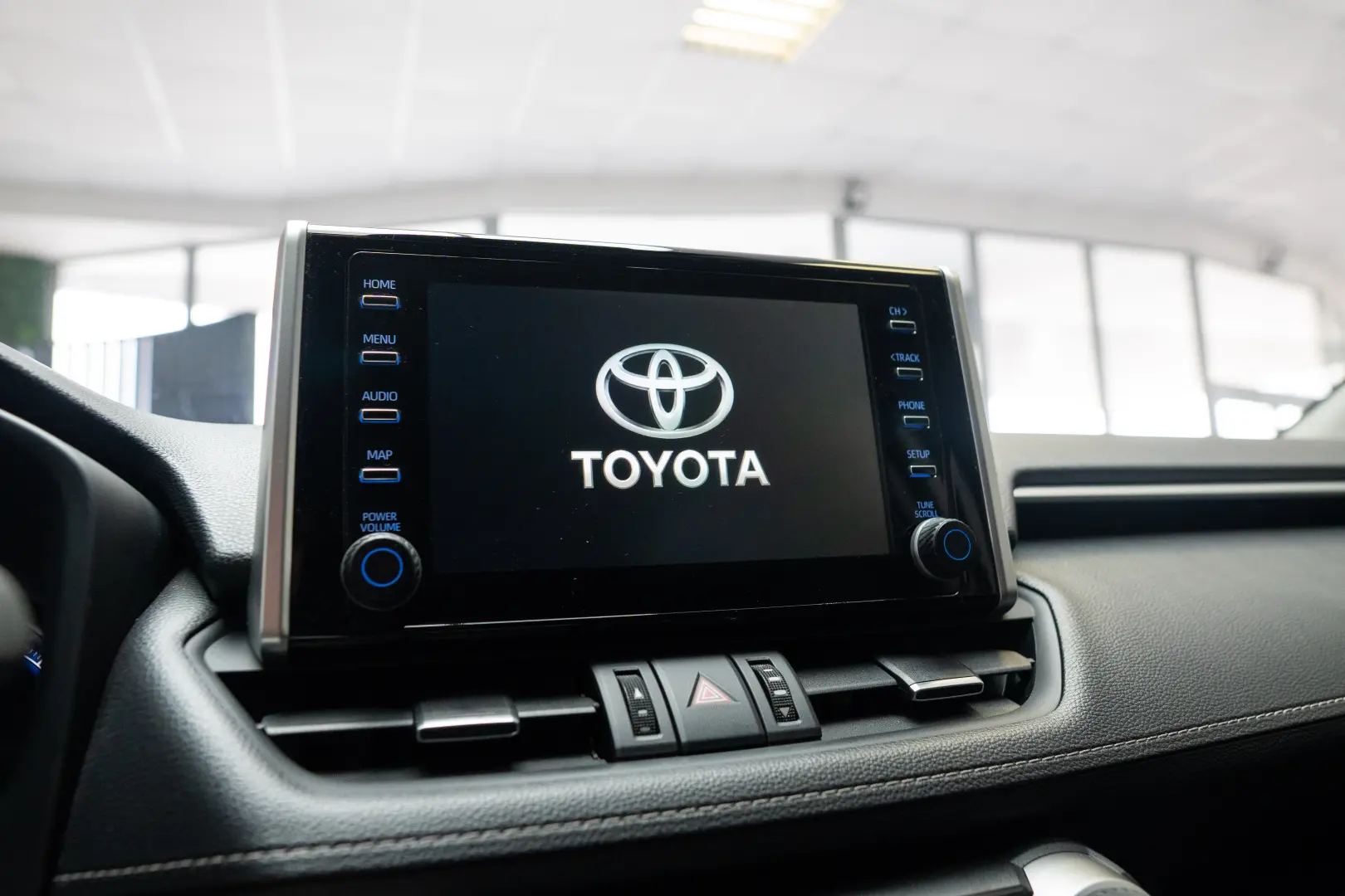 Toyota RAV 4, Hibrid, 4x4, LED, Piele, Camera