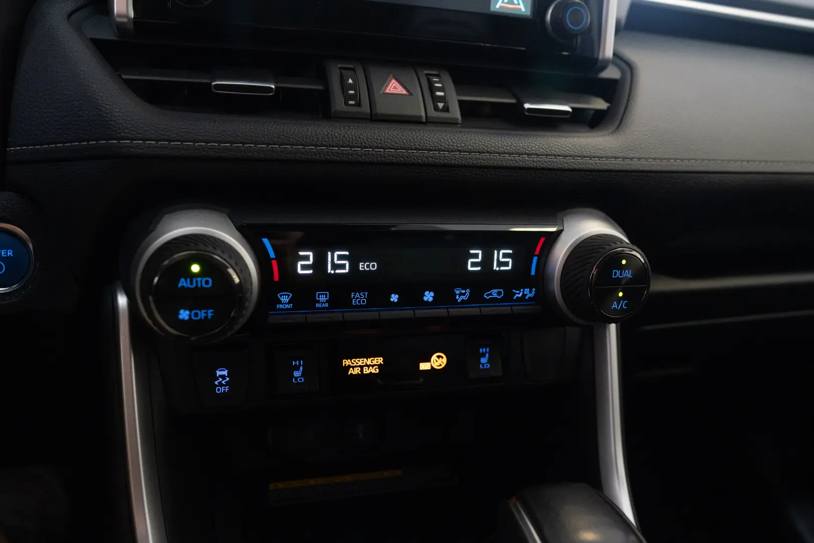 Toyota RAV 4, Hibrid, 4x4, LED, Piele, Camera