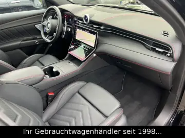 Grecale Trofeo 530 PS AWD *360°/PANO/HUD/SONUS*