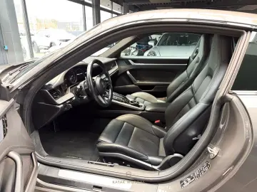 911 Carrera 4S