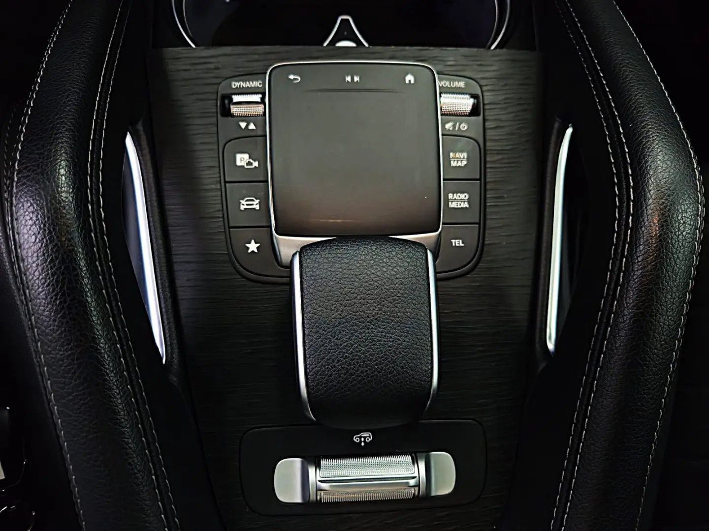 GLE 300 d 4M*AMG*AIRM*PANO*MBEAM*BURM*DISTR*KAM*