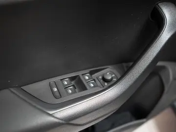 SKODA KAROQ 2.0TDI, 4x4, LED, Sportline, Navi, Trapa