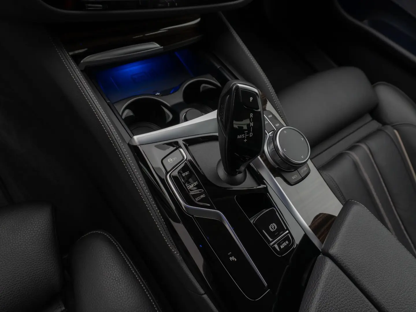 540i xD LuxuryLine Kamera Laser HUD H/K Komfort