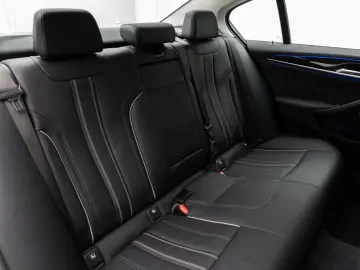 540i xD LuxuryLine Kamera Laser HUD H/K Komfort