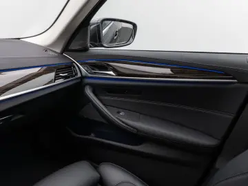 540i xD LuxuryLine Kamera Laser HUD H/K Komfort