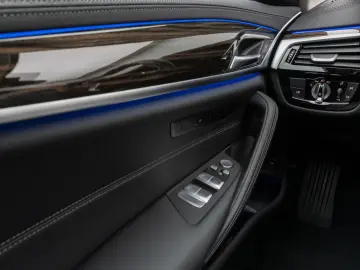540i xD LuxuryLine Kamera Laser HUD H/K Komfort