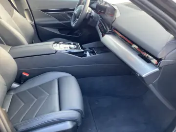 520 d M Sport*Cockpit Prof*HeadUp*360°Kamera*AHK