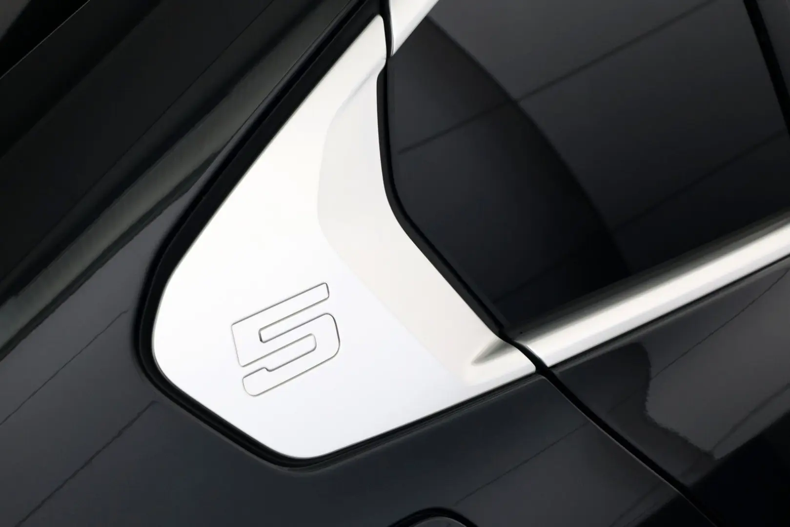 520i Limousine G60 LiveCoPro HUD H&K 360°-CAM