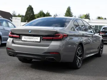 530e M-Sport FACEL. HUD LED ACC W-LAN NAVI LEDER