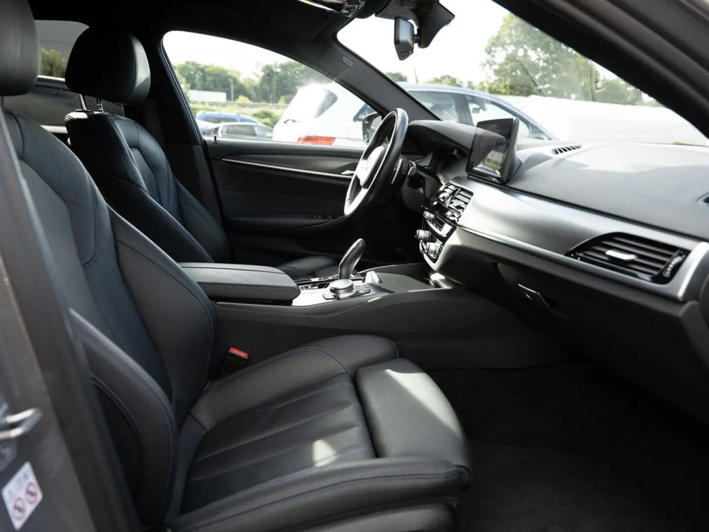 530e M-Sport FACEL. HUD LED ACC W-LAN NAVI LEDER