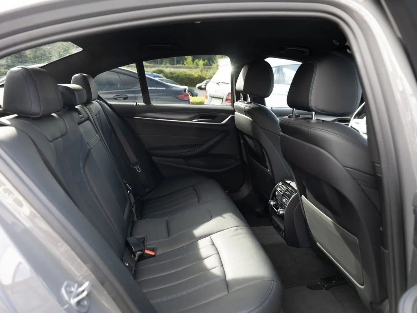530e M-Sport FACEL. HUD LED ACC W-LAN NAVI LEDER