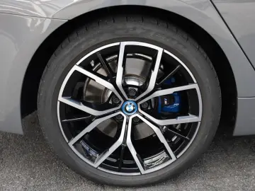 530e M-Sport FACEL. HUD LED ACC W-LAN NAVI LEDER