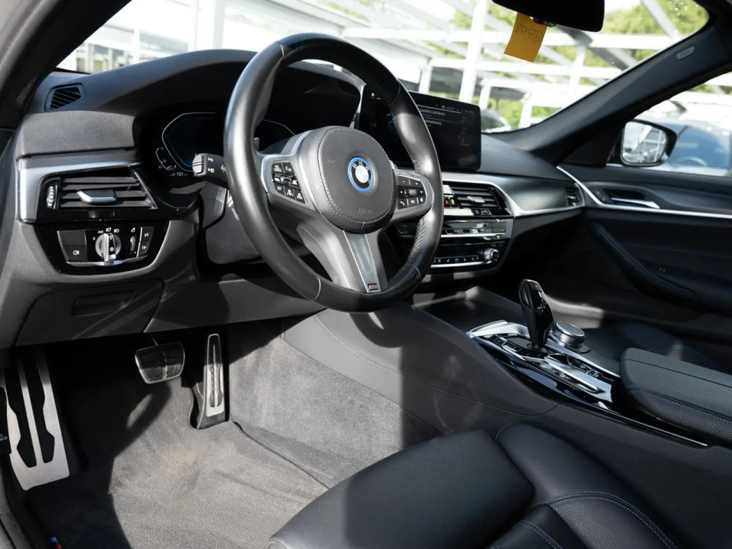 530e M-Sport FACEL. HUD LED ACC W-LAN NAVI LEDER