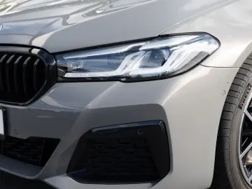 530e M-Sport FACEL. HUD LED ACC W-LAN NAVI LEDER
