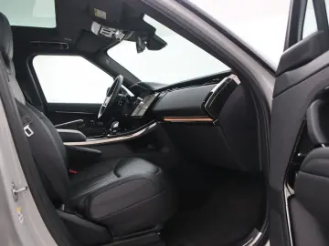 Range Rover Sport 3.0 P550e Autobiography | Head