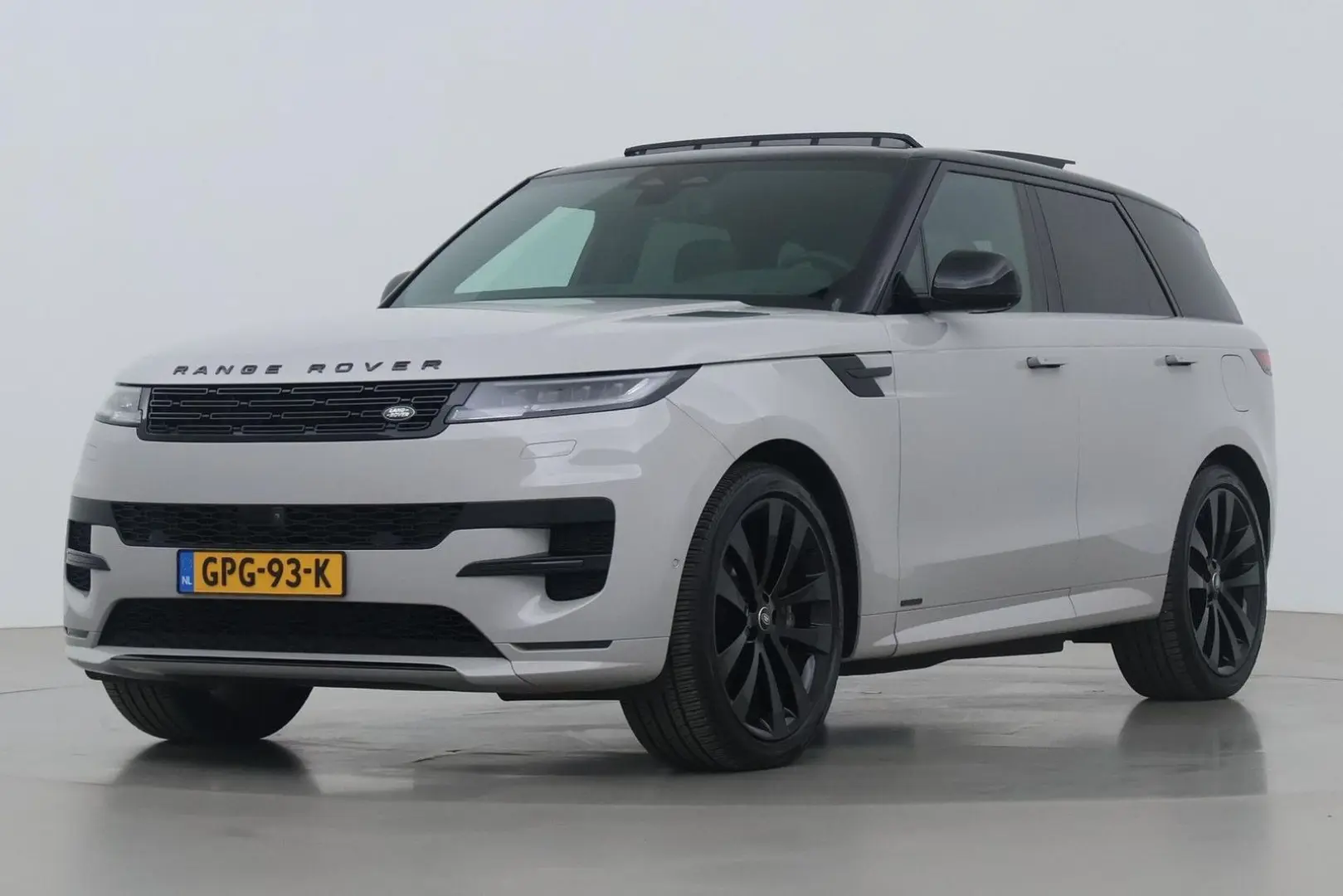 Range Rover Sport 3.0 P550e Autobiography | Head