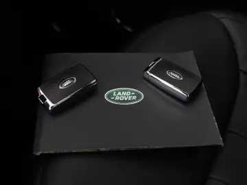 Range Rover Sport 3.0 P550e Autobiography | Head