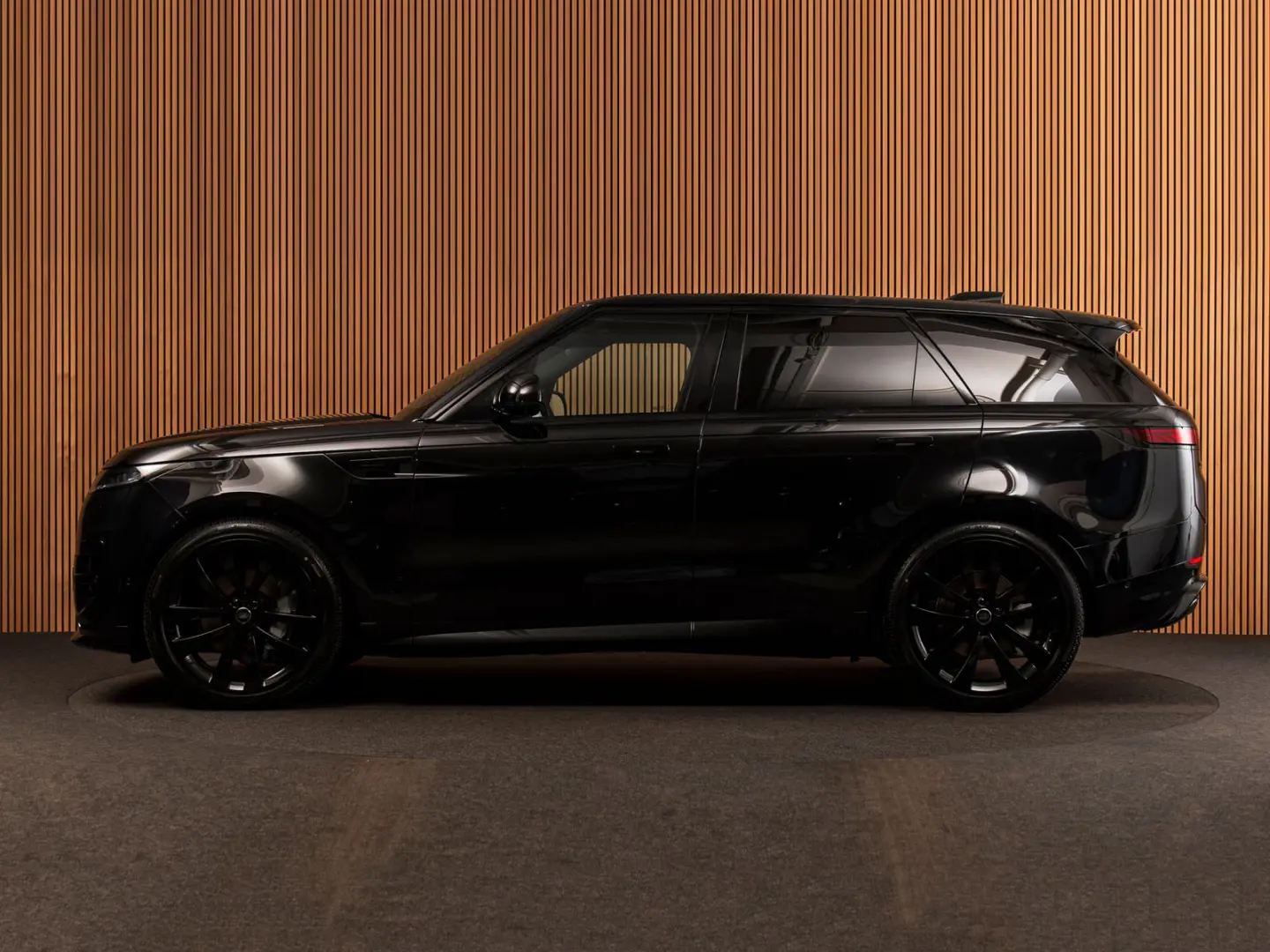 Range Rover Sport D300 Dynamic HSE 23