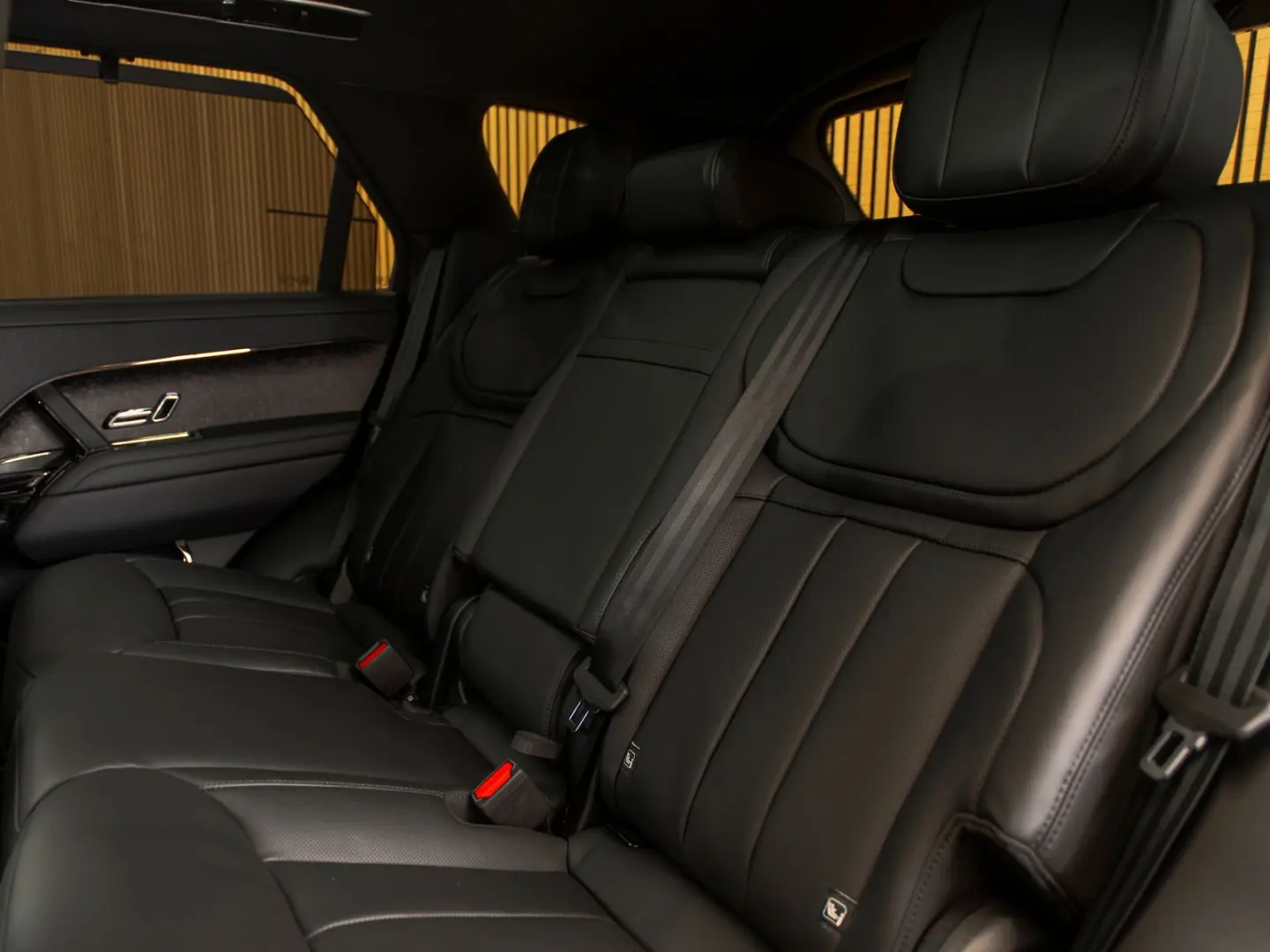 Range Rover Sport D300 Dynamic HSE 23