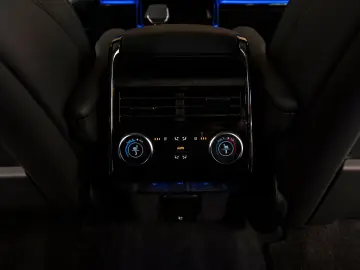 Range Rover Sport D300 Dynamic HSE 23