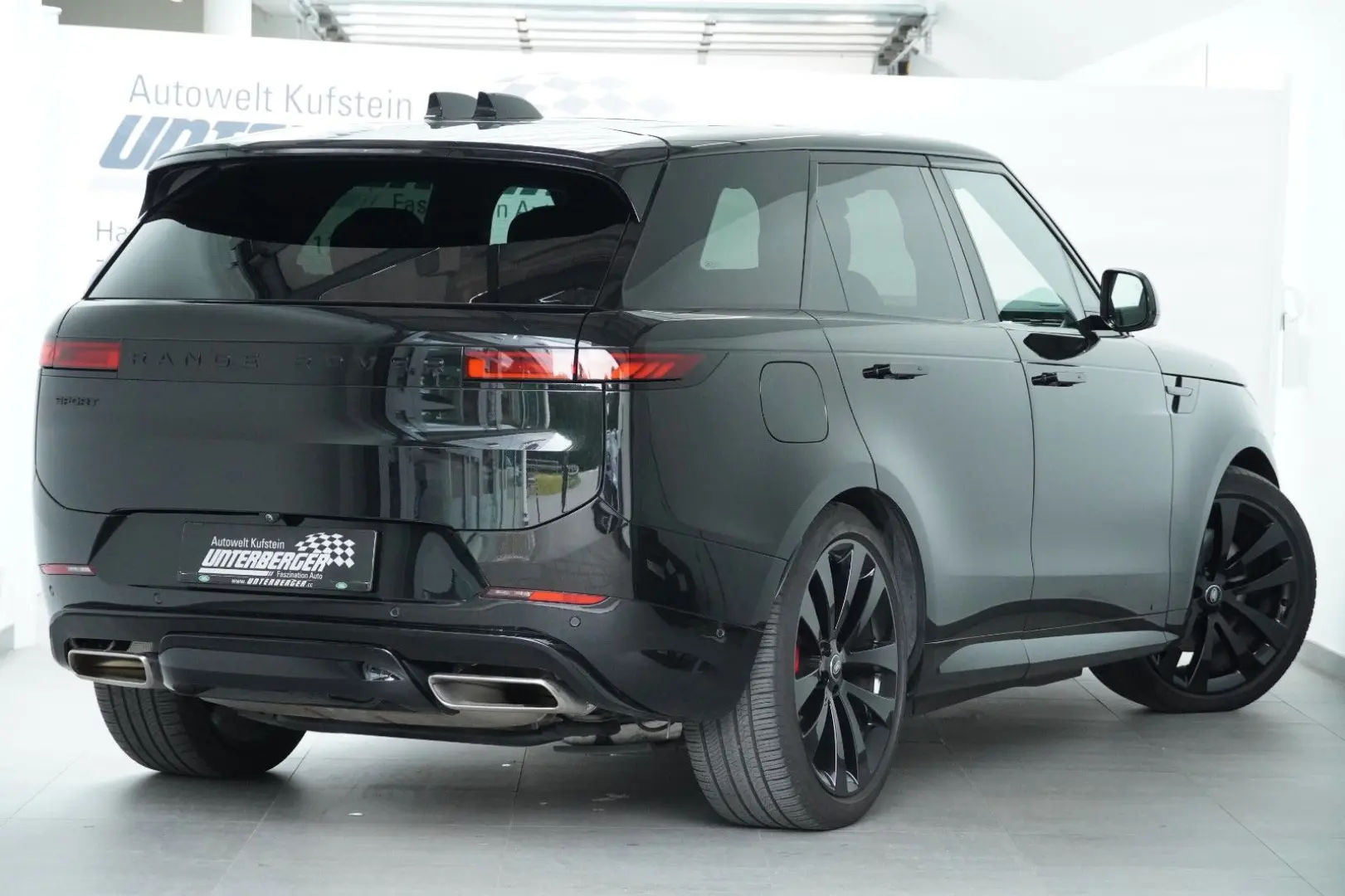 P550e Autobiography AWD Aut.